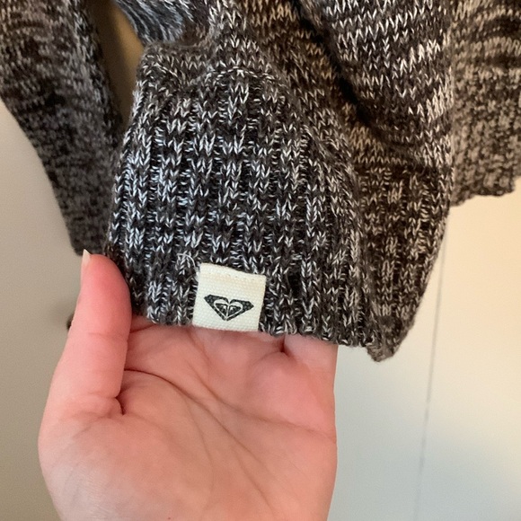 Like New Roxy Salt & Pepper Button Cotton Cardigan Sweater Size Small - Picture 4 of 8